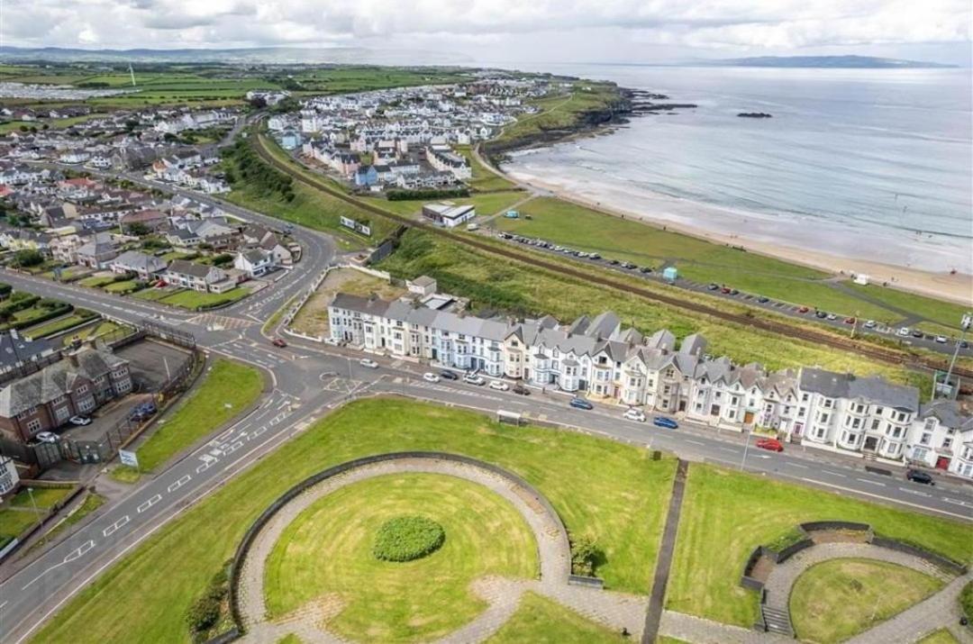 3 West Beach - Portrush By The Sea Exterior photo