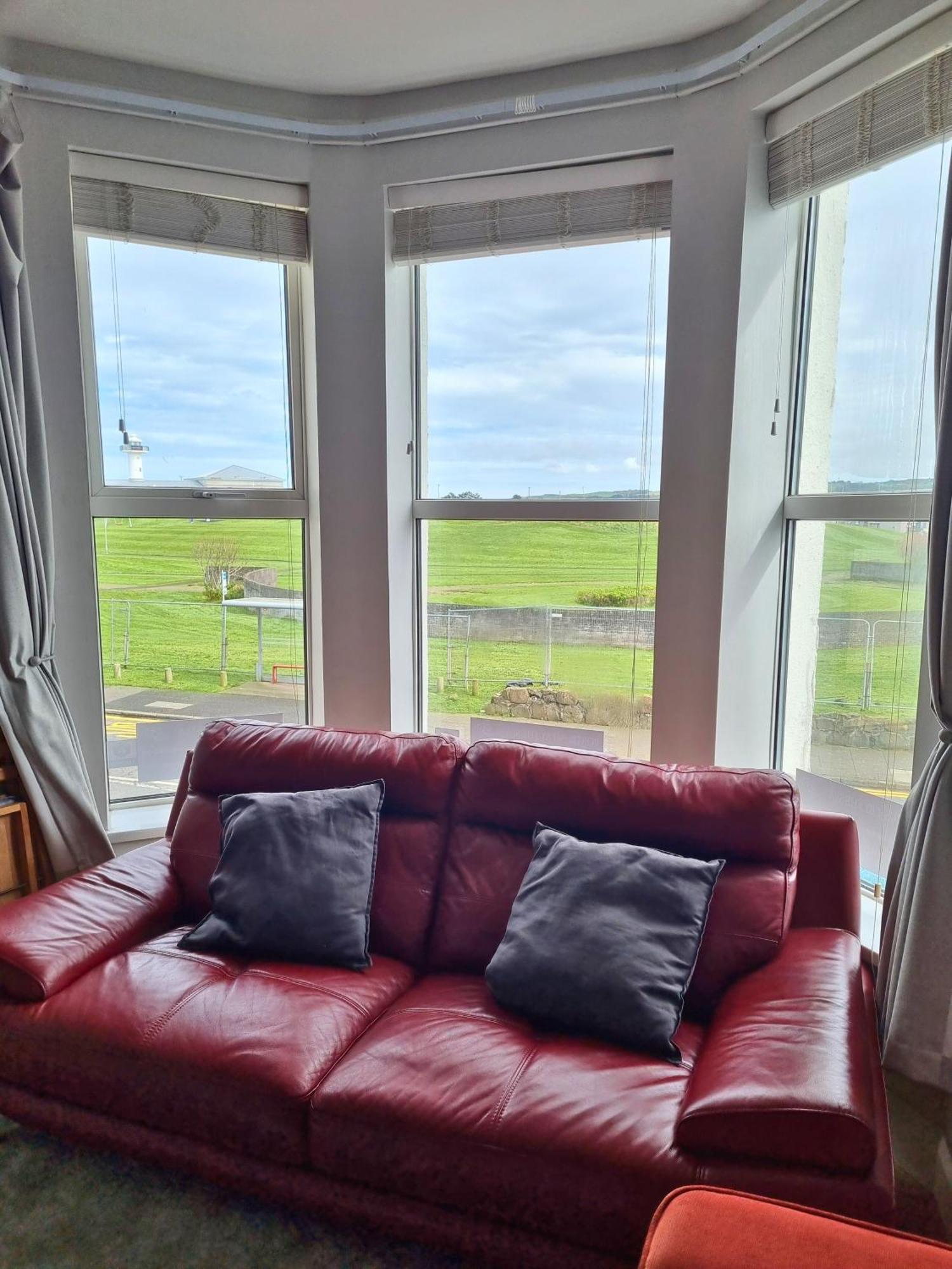 3 West Beach - Portrush By The Sea Exterior photo